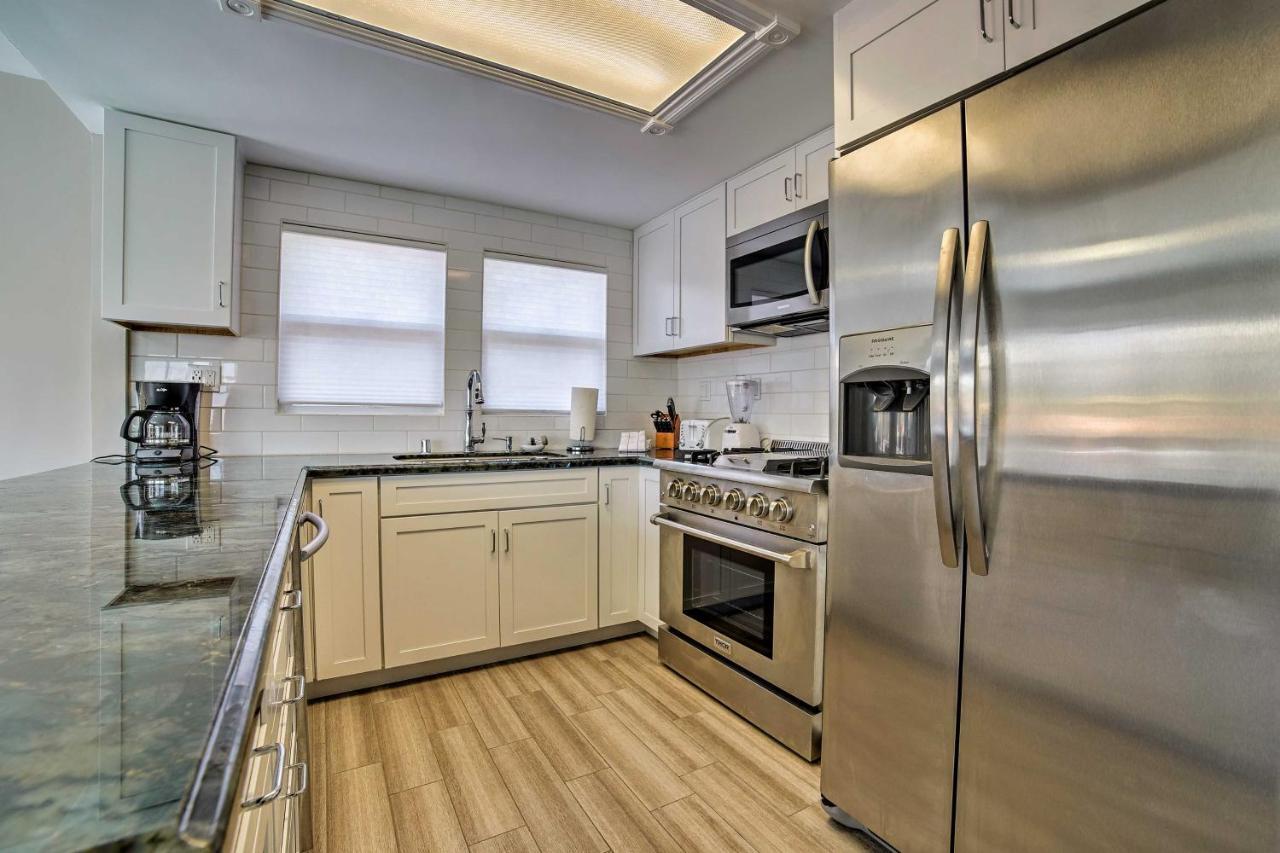 Ocean-View Home - Walk To Avalon City Center! Exterior foto