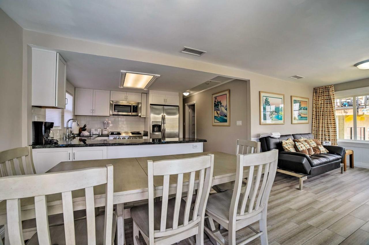 Ocean-View Home - Walk To Avalon City Center! Exterior foto